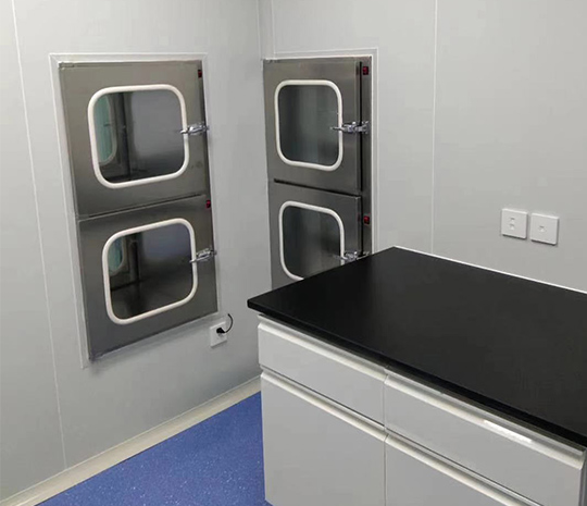 Double layered transmission window